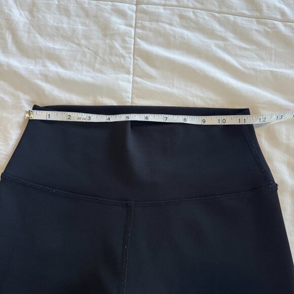 Alo Black Leggings - Picture 5 of 7